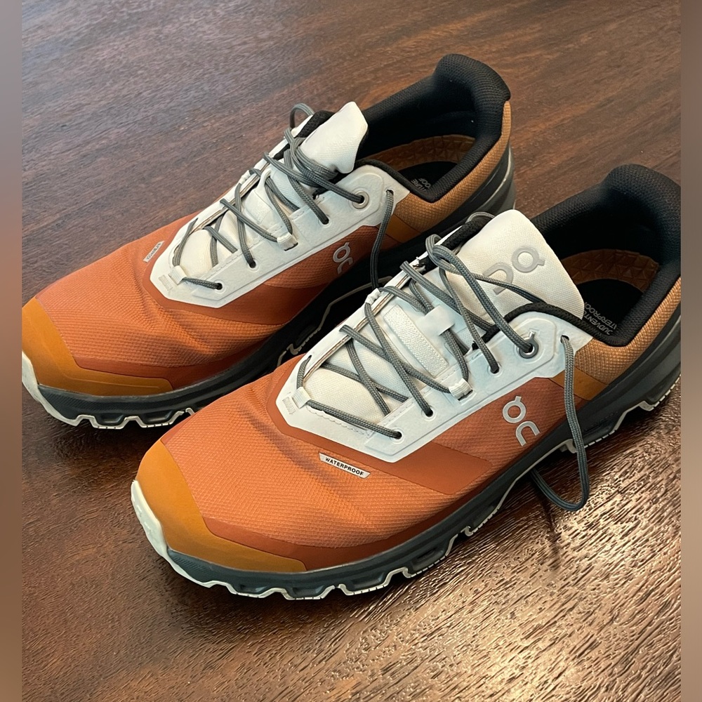 On Cloud Sneakers Size 10.5 US Orange